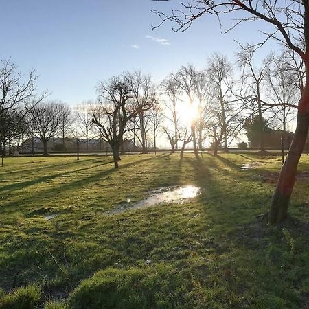 'T Pekelhuis - Vakantiehuisje Op Boerderij Huize Blokland Hem Luaran gambar